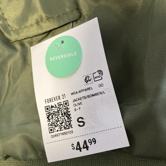 Forever 21 | bomber oversized reversible jacket. Thick and cozy. - Picture 5 of 5